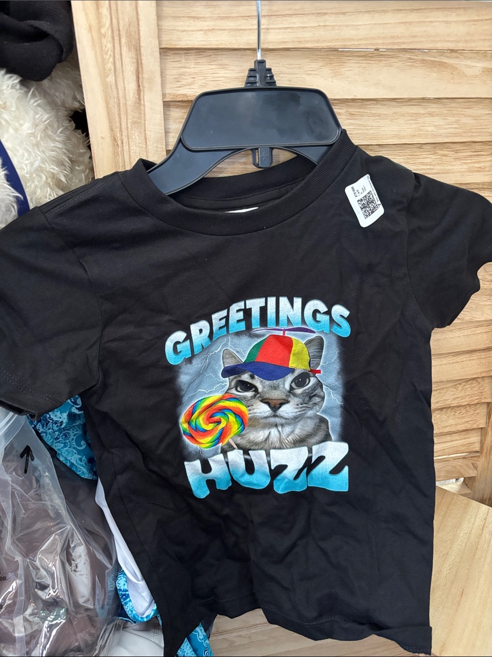 Kids Black Graphic 'Greetings Huzz' T-Shirt 4T